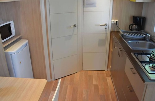 Lavilledieu House | Mobile Home with Terrace for 4 Guests