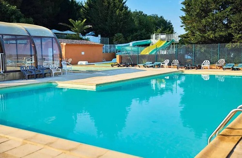 Saint-Maurice-dʼArdeche House | Mobilheim - Raised Terrace