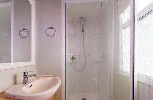 Sault House | Mobilhome with Shared Pool, Shared Terrace and Air Conditioning