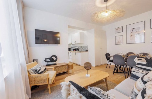 Quartier de la Porte-Saint-Denis Apartment | Modern apartment - 2BR/6P - Canal St-Martin