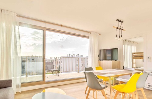 Champigny-sur-Marne Apartment | Modern Apt with Balcony-6P-Close to Disney/Paris