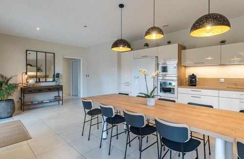 Gy Cottage | Modern, bright lodging in Gy with spacious living area, garden, and children's games