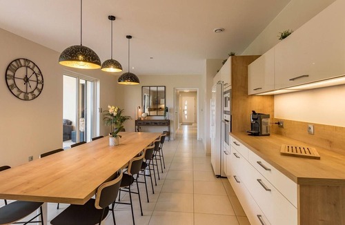 Gy Cottage | Modern, bright lodging in Gy with spacious living area, garden, and children's games