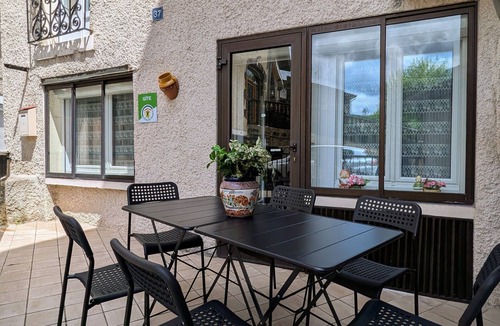 Vals-pres-le-Puy Cottage | Modern family house near Puy-en-Velay with Wifi
