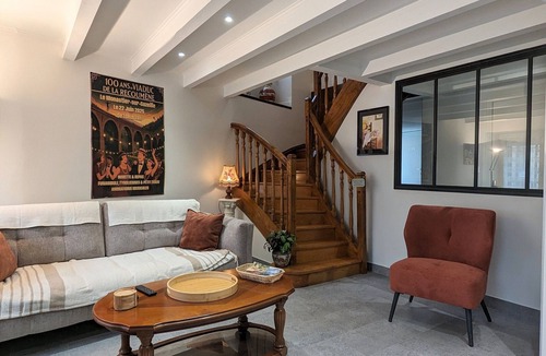 Vals-pres-le-Puy Cottage | Modern family house near Puy-en-Velay with Wifi