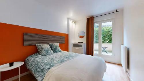 Le Kremlin-Bicetre Apartment | Modern Loft - 8 Guests- 4 rooms- 2 Bathrooms- Near Paris- Private car park