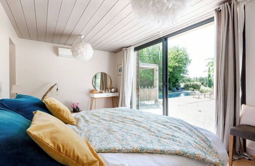 Puget House | Modern loft with pool near Lourmarin
