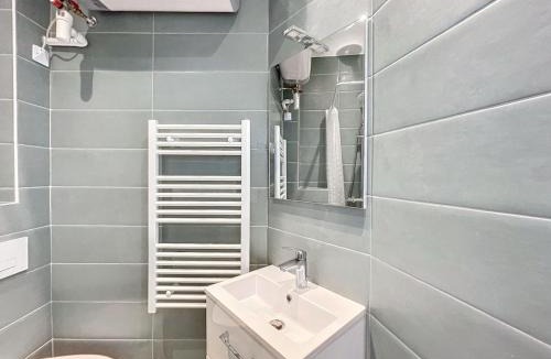 Louis Bertrand-Mirabeau-Semard Apartment | Modern studio - 2min to Paris - Le Grey