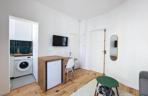Louis Bertrand-Mirabeau-Semard Apartment | Modern studio - 2min to Paris - Le Grey