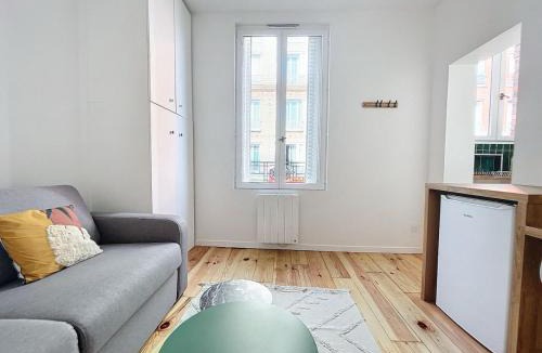 Louis Bertrand-Mirabeau-Semard Apartment | Modern studio - 2min to Paris - Le Grey