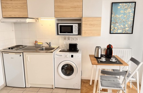 Quartier Atlantis Apartment | Modern studio, 3 min walk from MASSY-TGV STATION
