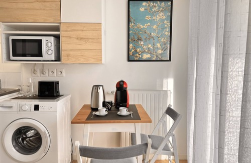 Quartier Atlantis Apartment | Modern studio, 3 min walk from MASSY-TGV STATION