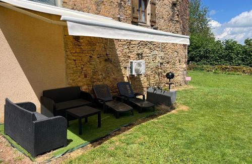 Lournand House | Mon Petit Paradis avec Piscine Intérieure Privative Chauffée et climatisation