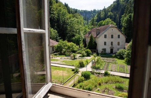 Consolation-Maisonnettes Hotel | Monastère du Val de Consolation