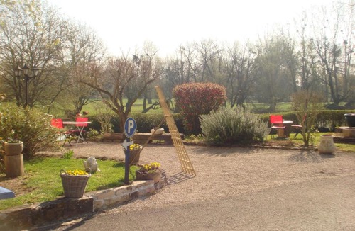 Louhans Hotel | Moulin de Bourgchateau