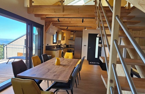 Queyrieres Ski Chalet | Mounier: Gites de Qualité Avec vue sur les Montagnes de Haute-loire