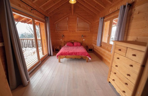 Foncine-le-Haut Ski Chalet | Mountain chalet