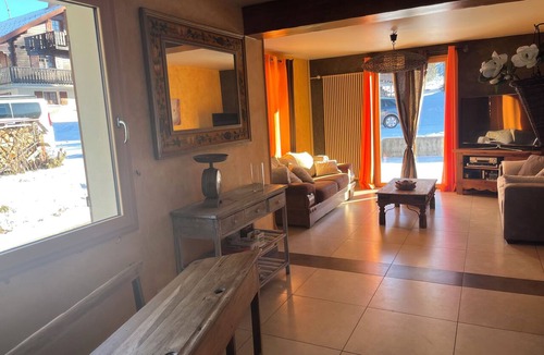Premanon House | Mountain vacation home 10 people village center