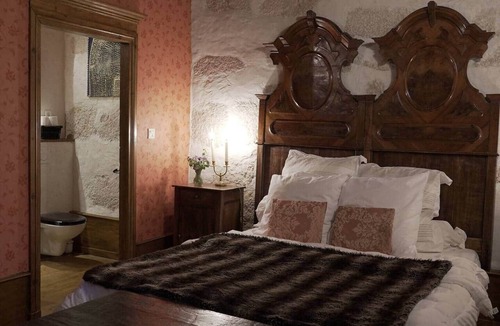 Montanges Bed & Breakfast | Mystère-Château Superior Guest Room