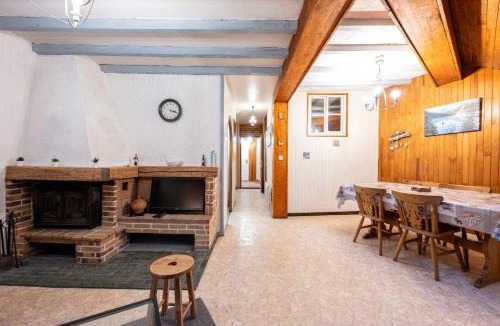 Moutiers Apartment | Nature l'été et ski l'hiver