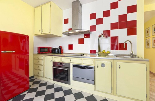Villejuif Apartment | Near Paris/6 bedrooms/5 bathrooms/metro 7/14 pax