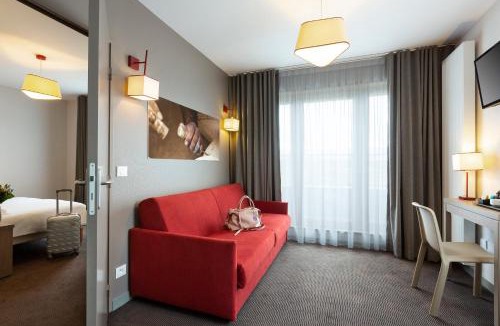 Annemasse Hotel | Nehô Suites Porte de Genève - Gare Annemasse