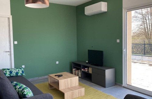 Roye Apartment | NEW 90 m2 APARTMENT, 50m2 Terrace