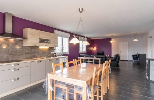 Moimay Cottage | New and quiet country house with garage, near priory and water activities