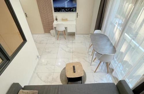 Quartier de la Maison-Blanche Apartment | New Apartment in Paris center metro 7 & 14 Maison Blanche