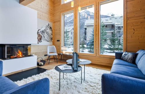 Monetier-les-Bains Ski Chalet | New chalet for 10, charm & comfort in Guibertes