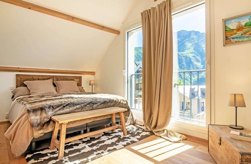 Grust House | New house in Grust for 12 people, 4 bedrooms, WIFI, parking, linen and cleaning included