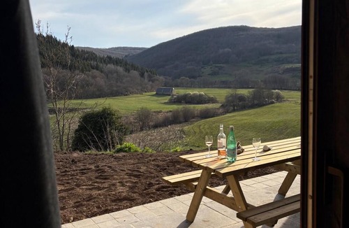 Marchastel House | Newly renovated barn lost in nature.