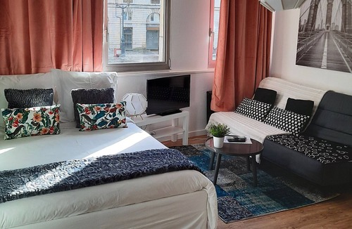 Besancon Old Town Apartment | Newly renovated studio in the heart of Besançon center