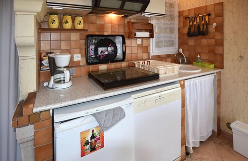 Caromb House | Nice home in Caromb with private swimming pool, can be inside or outside