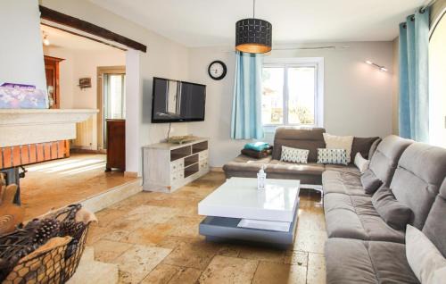 Villes-sur-Auzon House | Nice Home In Villes Sur Auzon