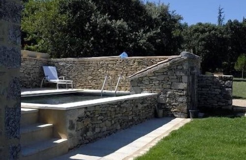 Montaren-et-Saint-Mediers Villa | Nice Provençal stone holiday house with air conditioning & pool in Uzès