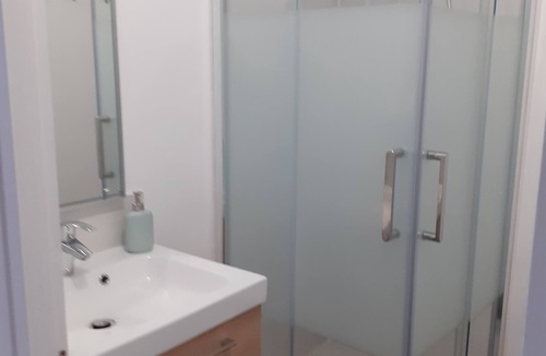 Vanves Apartment | Nice Studio - Eiffel Tower View