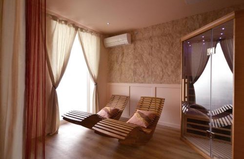 Romans-sur-Isere Apartment | Noti room Spa & sauna au cœur de Romans