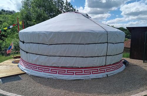 Chevinay Other | Notre yourte mongole