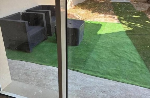 Breuillet Apartment | NovaStay Breuillet – Modern Garden Apartment