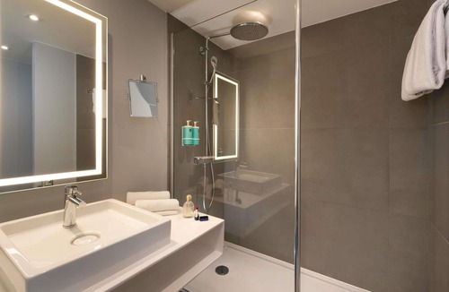 Orly Hotel | Novotel Paris Coeur d'Orly Airport