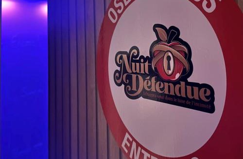 Tournus Apartment | Nuit Défendue - Jacuzzi, sauna & expérience intime avec pièce secrète