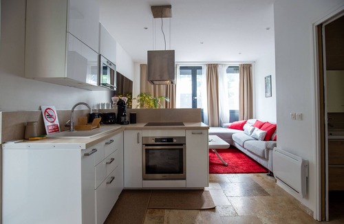Villemomble Apartment | Nuit-parisienne : Superb, comfortable apartment with SPA and cinema screen