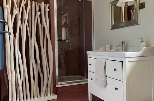 Mazan House | Old Provencal farmhouse, warm and comfortable, with private swimming pool