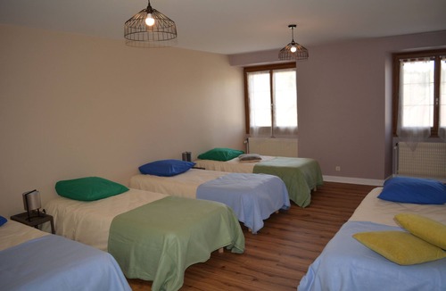 Cize House | Old renovated house near the Hérisson lakes and waterfalls region