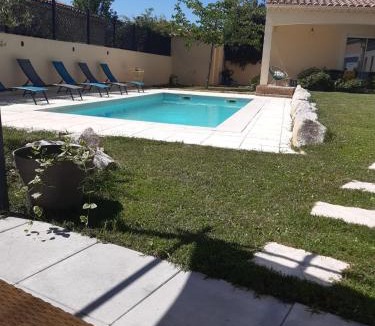 Caromb Villa | Olympe de Provence