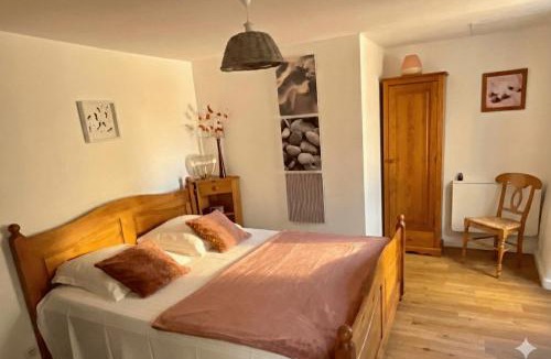 Ailhon House | Ombre Bleue Du Figuier, Ailhon