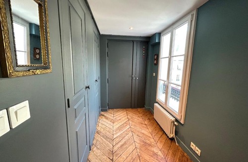 Quartier de la Porte-Saint-Denis Apartment | Outstanding and sunbathed 3 br