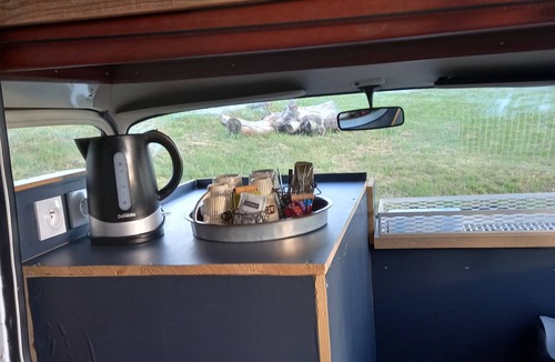 Saint-Barthelemy-le-Plain House | Overnight stay in a vintage camper