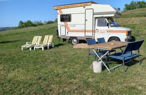 Saint-Barthelemy-le-Plain House | Overnight stay in a vintage camper
